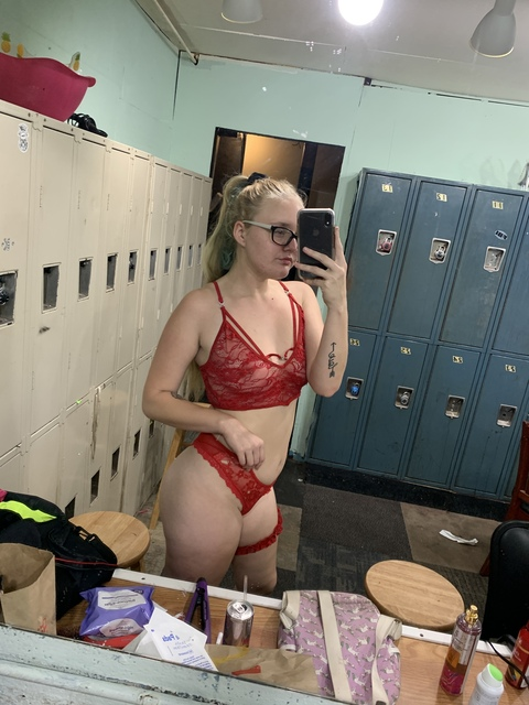 babygirlcortni27 onlyfans leaked picture 1