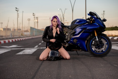 bikergirl99 onlyfans leaked picture 2