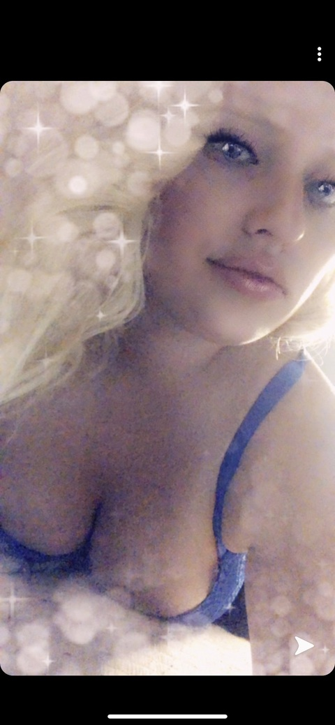 blueeyesbabez onlyfans leaked picture 1