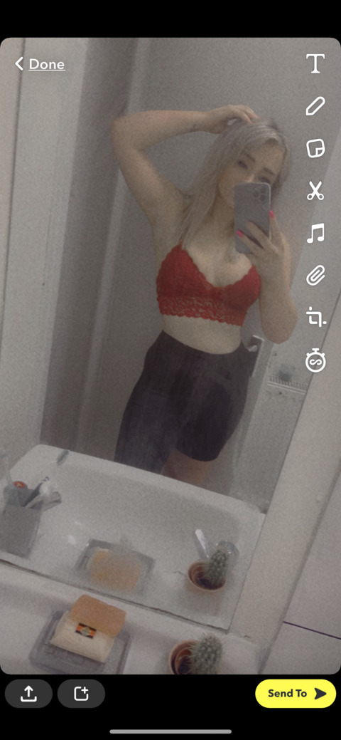chlo1256 onlyfans leaked picture 1