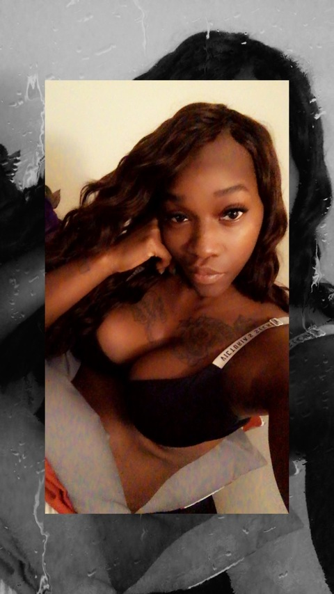 chocolatesomething onlyfans leaked picture 2