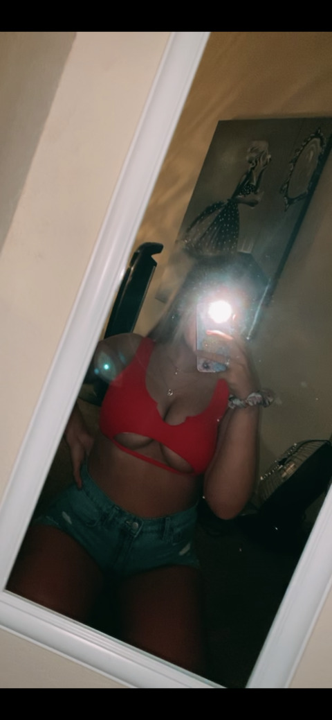cmarie56 onlyfans leaked picture 1