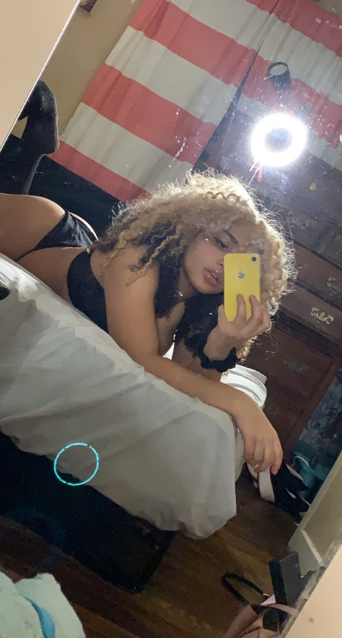 crystallexi onlyfans leaked picture 2