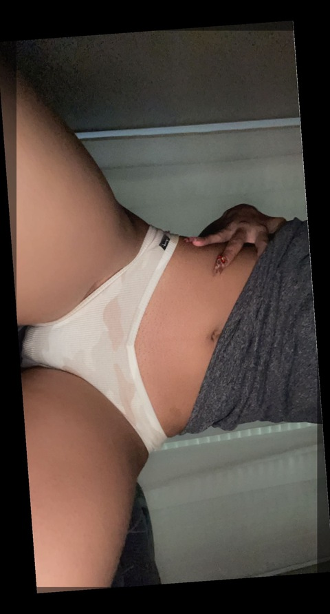 cutiewet onlyfans leaked picture 2