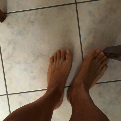 feetxloverx onlyfans leaked picture 1