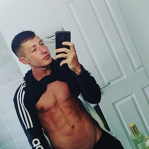 hunglad19 onlyfans leaked picture 2
