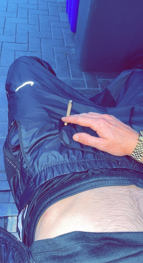hungtrackielad onlyfans leaked picture 1