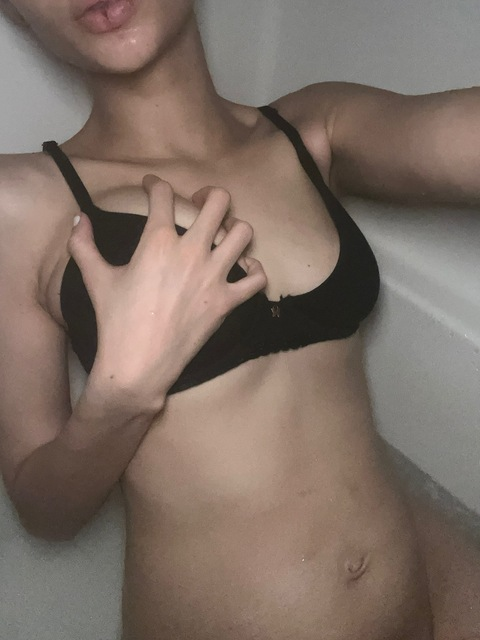 internetwife onlyfans leaked picture 1