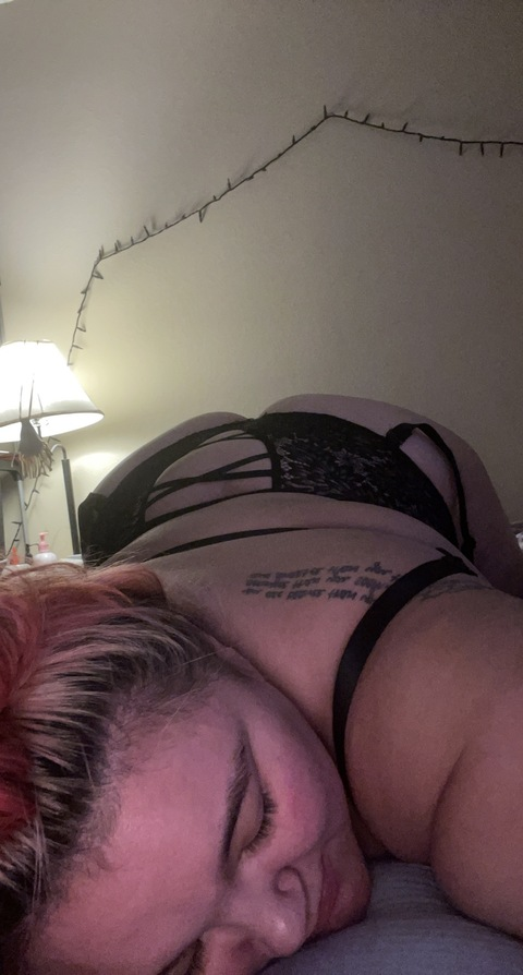 jadeeee_w onlyfans leaked picture 2