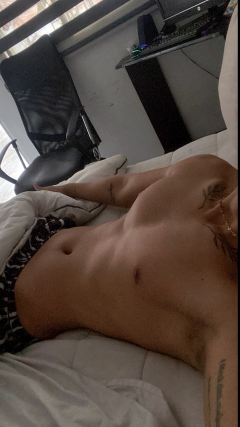 jorgito1818 onlyfans leaked picture 2