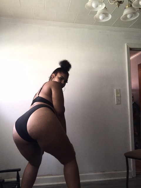 keishaortizzzz onlyfans leaked picture 1