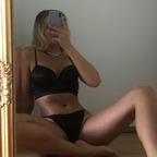 lena.kc onlyfans leaked picture 1