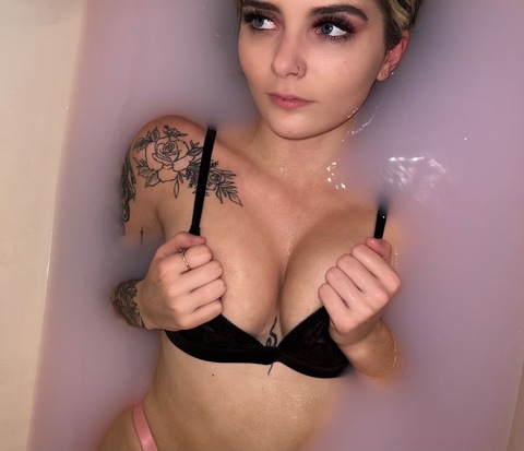 lexinicolereed onlyfans leaked picture 1
