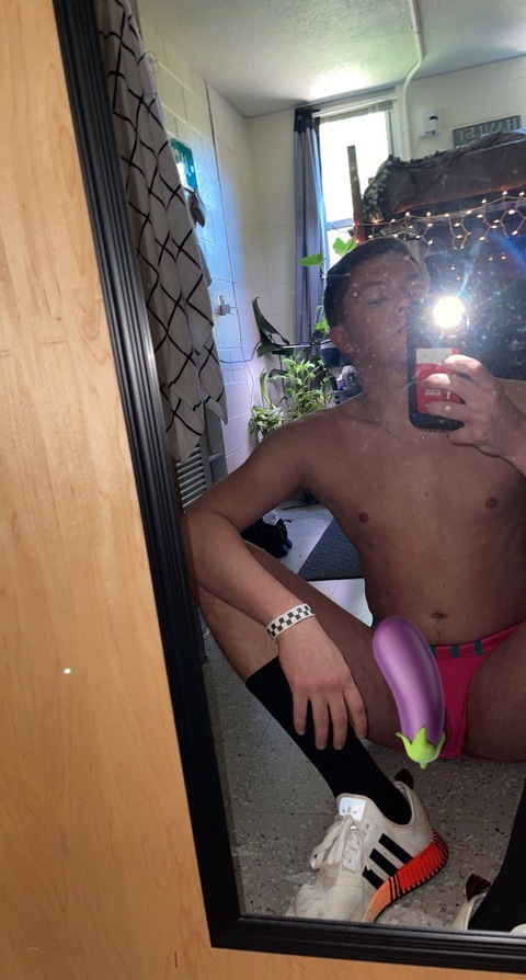 maxfish373 onlyfans leaked picture 2