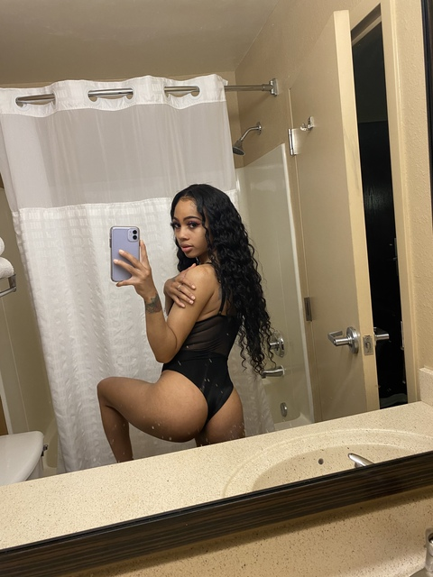 milkhoneylove onlyfans leaked picture 1