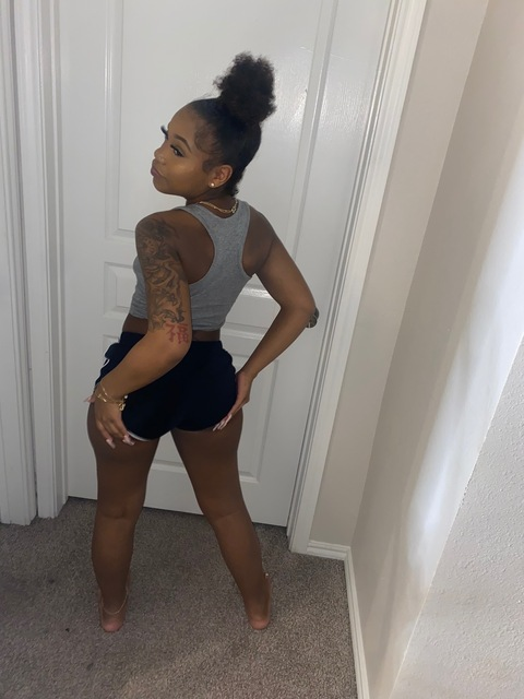 millidadonn onlyfans leaked picture 2