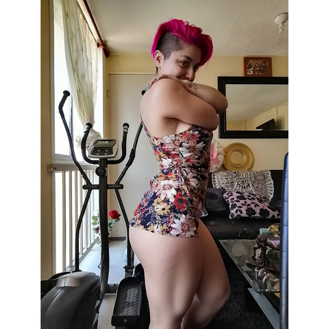 minifit onlyfans leaked picture 2