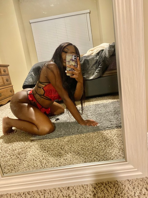 missmahogany onlyfans leaked picture 2