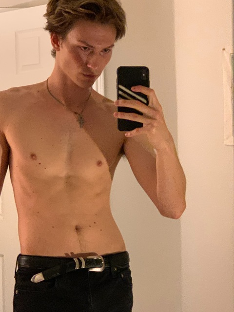 peterrrouge onlyfans leaked picture 1