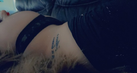 pnwfoxxx onlyfans leaked picture 1