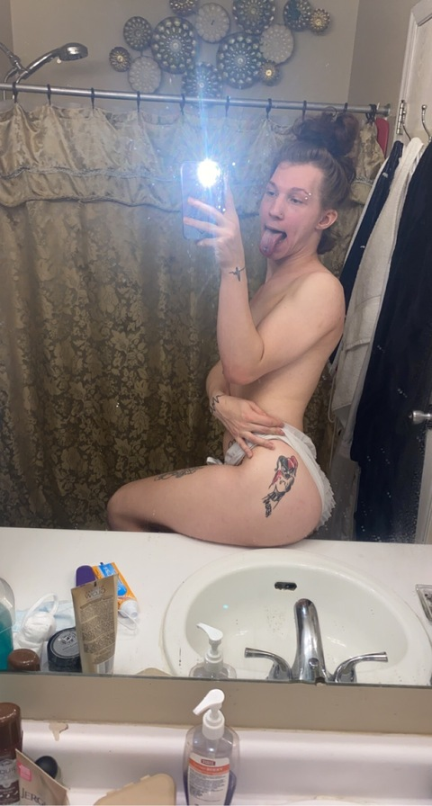 prettyasssky onlyfans leaked picture 2
