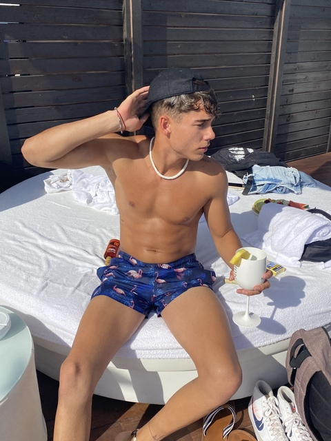 sergioshez onlyfans leaked picture 1