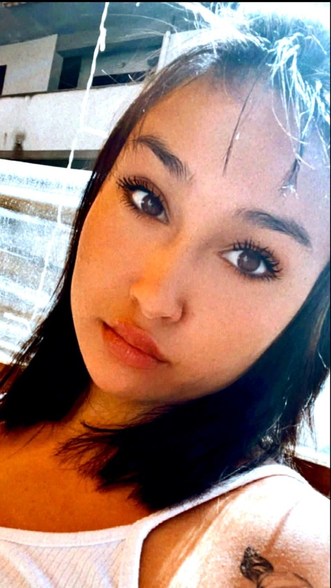 shine2002 onlyfans leaked picture 2