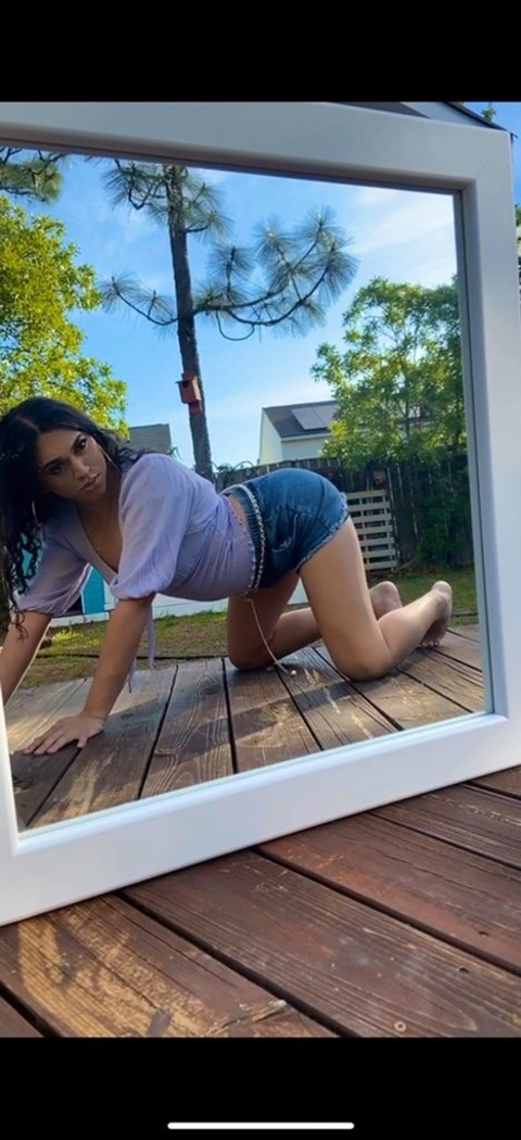 sirismalone onlyfans leaked picture 1