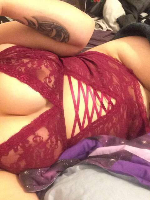 skyesparkles187 onlyfans leaked picture 2
