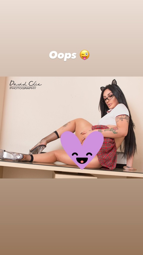 tattooqueenbfree onlyfans leaked picture 1