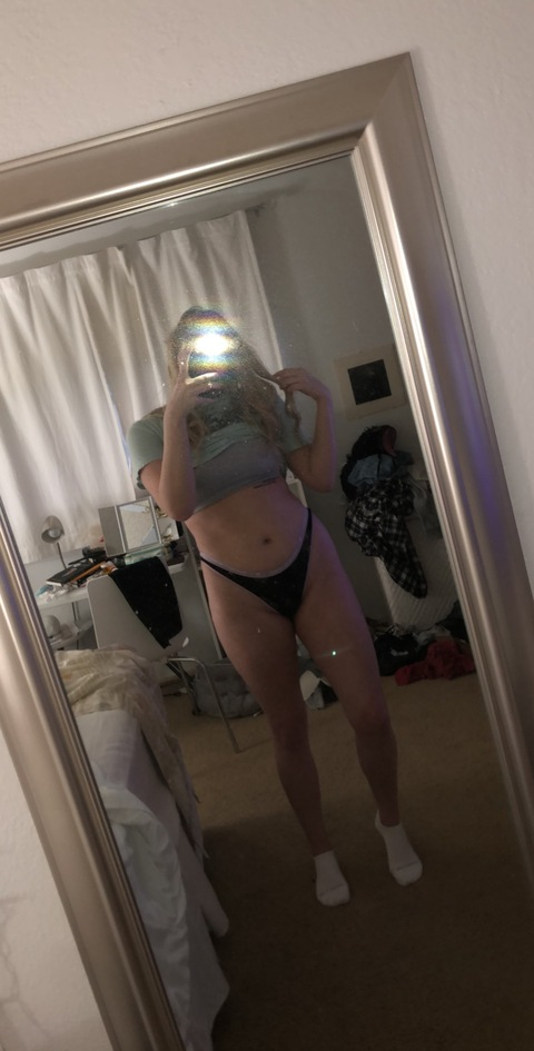 trulyxsweet onlyfans leaked picture 1