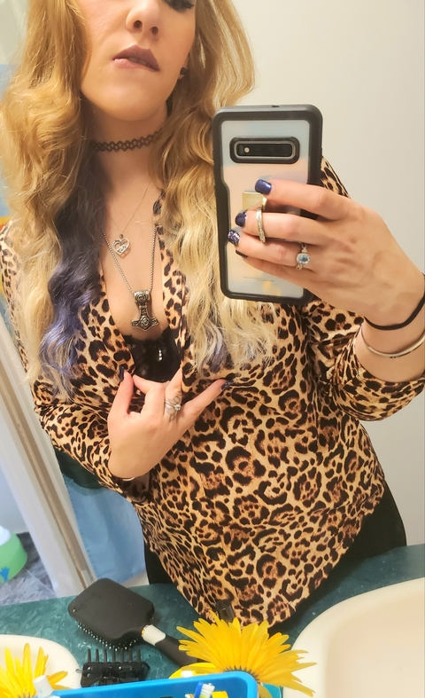 vikingbabe onlyfans leaked picture 2