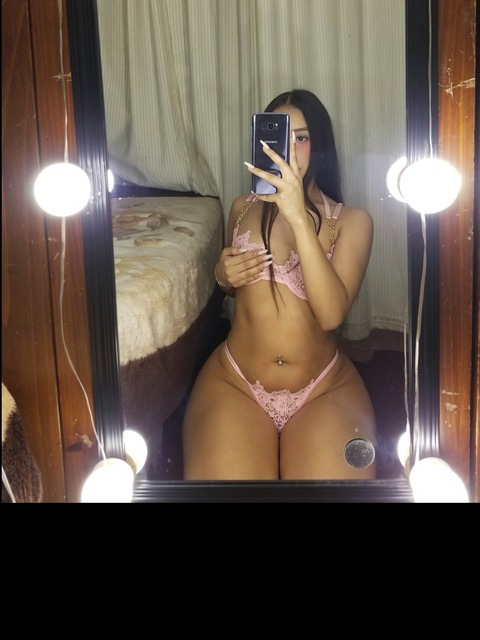 yourdreamgirlxx1 onlyfans leaked picture 1