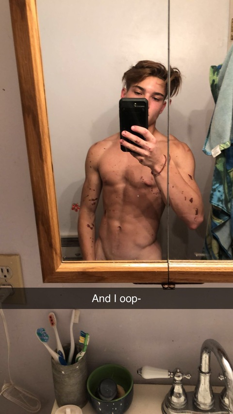 yowhatsupitsnikolai onlyfans leaked picture 1