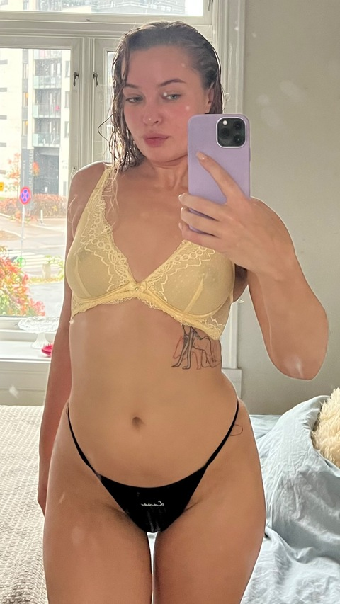 yummyyamz onlyfans leaked picture 2